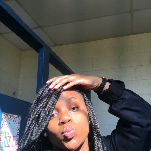 Meet your Posher, Zariah - Picture 1 of 1